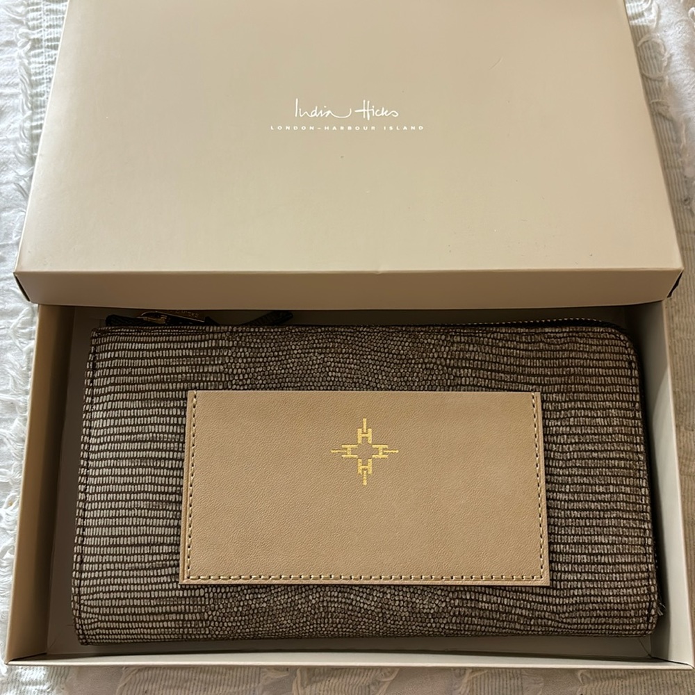 India Hicks reserve wallet gecko